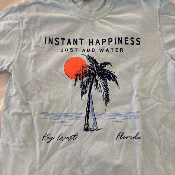 Light Blue Comfort Colors Key West T-Shirt - SIZE M - Picture 3 of 5